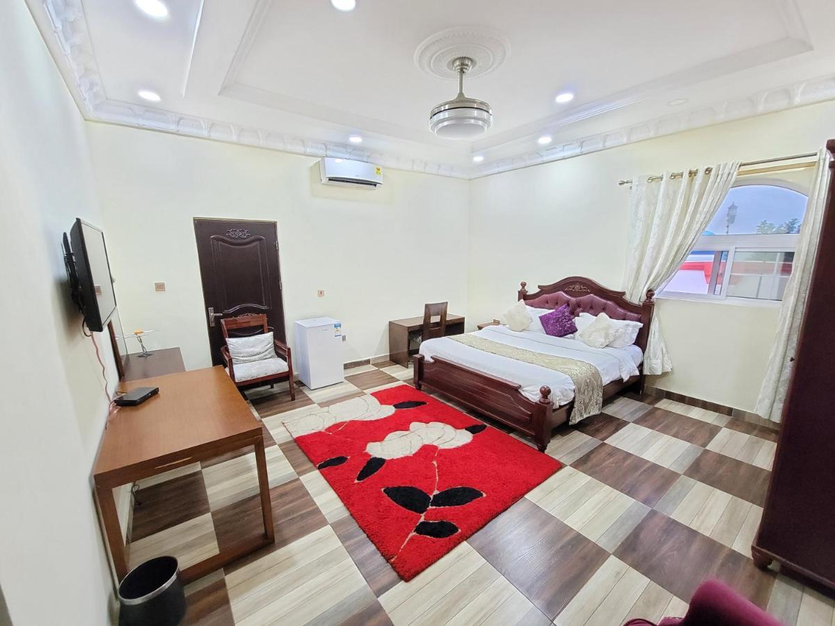 Afri-Royal Hotel Accra Esterno foto