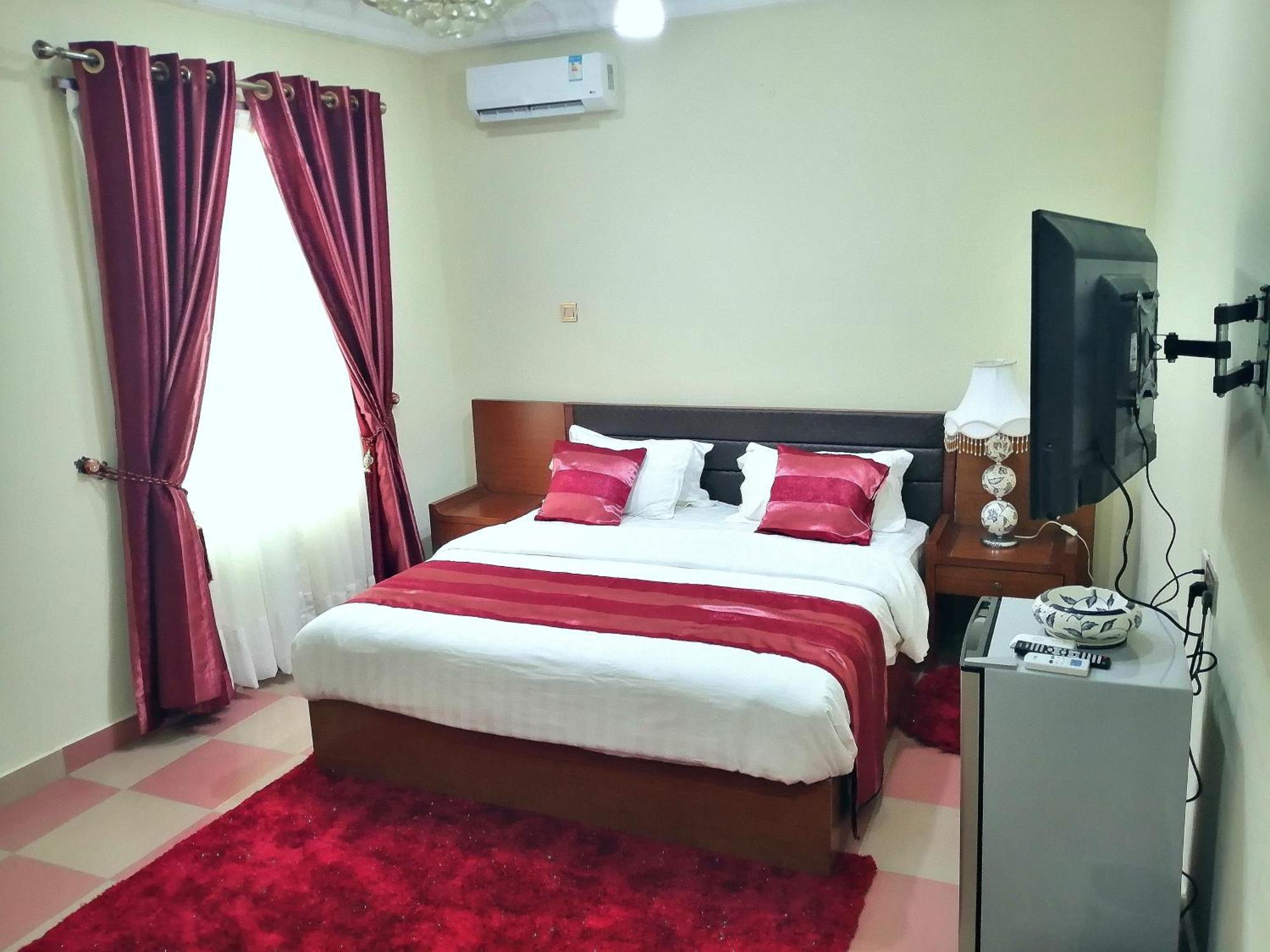 Afri-Royal Hotel Accra Esterno foto