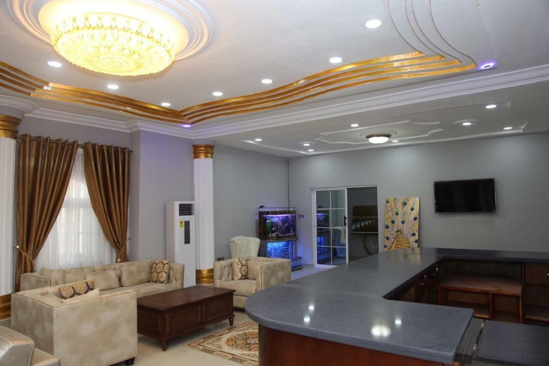 Afri-Royal Hotel Accra Esterno foto